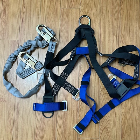 Elk river - Fall Protection Safety Harness & Lanyard - Picture 1 of 5